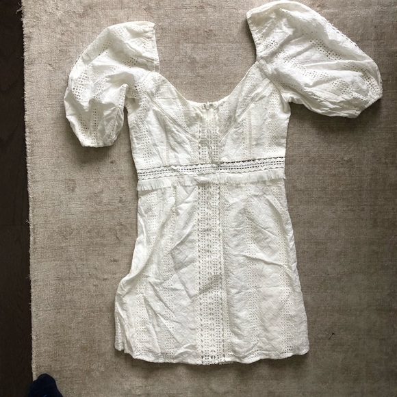 Too - Picture 2 of 5